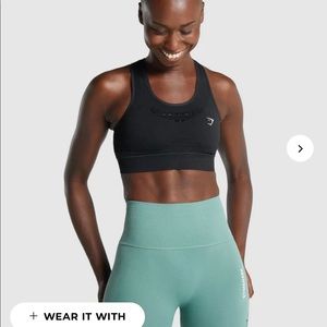 Gymshark energy seamless sports bra. Never worn, still in package. Size small
